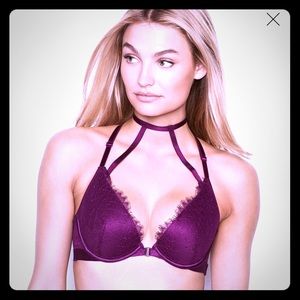 V- back Lightly lined Plunged bra 34C NWT